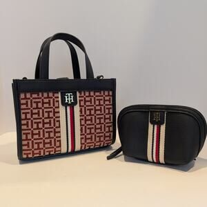 Like New Tommy Hilfiger Mini Tote And Wallet Matching Set